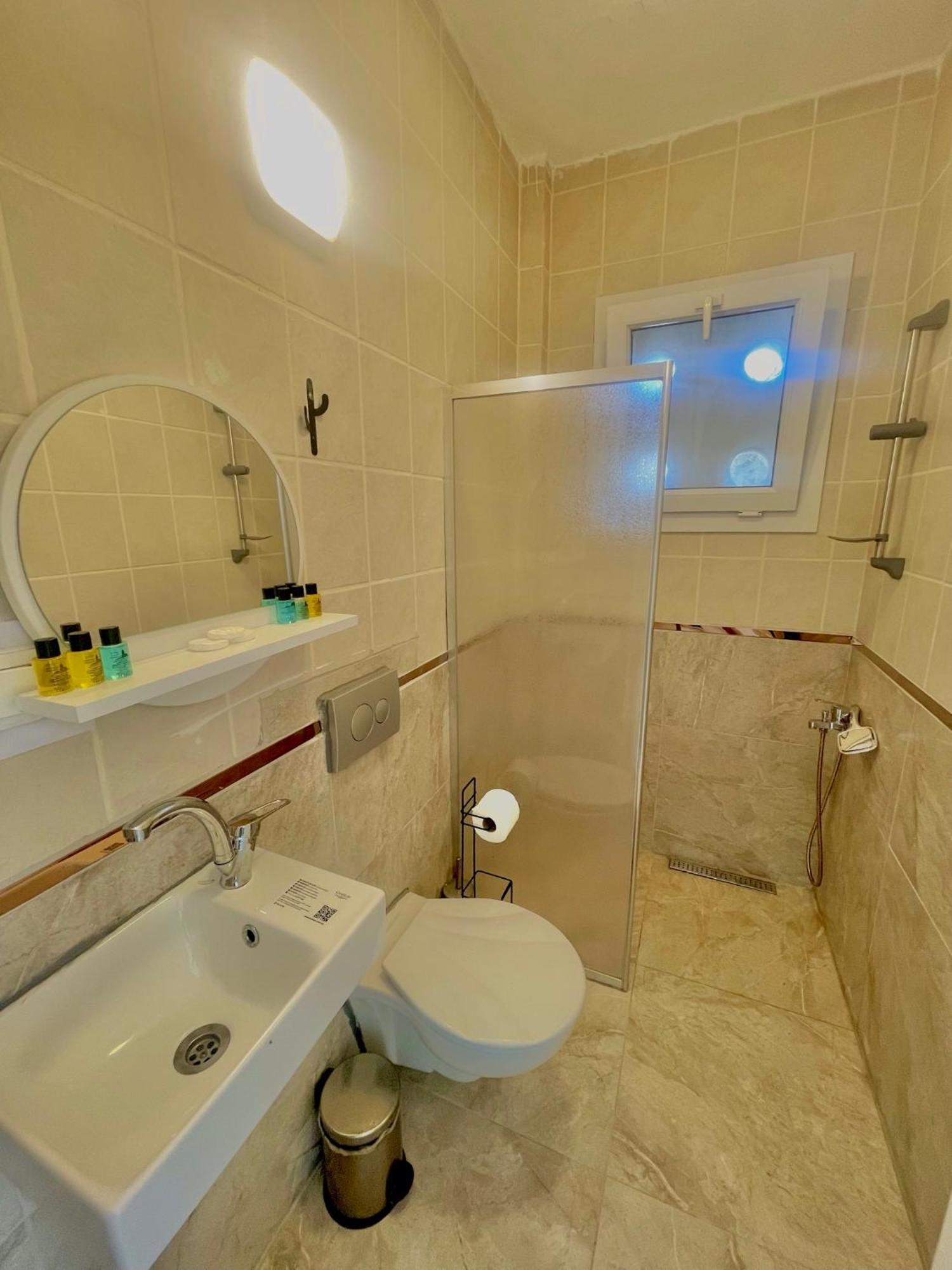 Aspat Hotel Bodrum - Beach&Restaurant Esterno foto